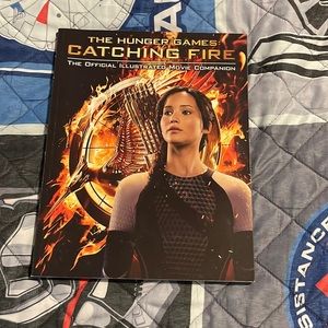 The hunger games catching fire official illustrated movie companion